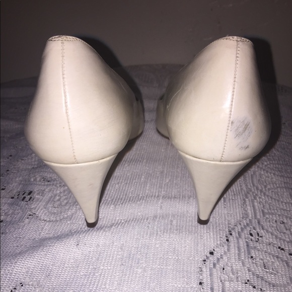 Shoes - Picture 3 of 4